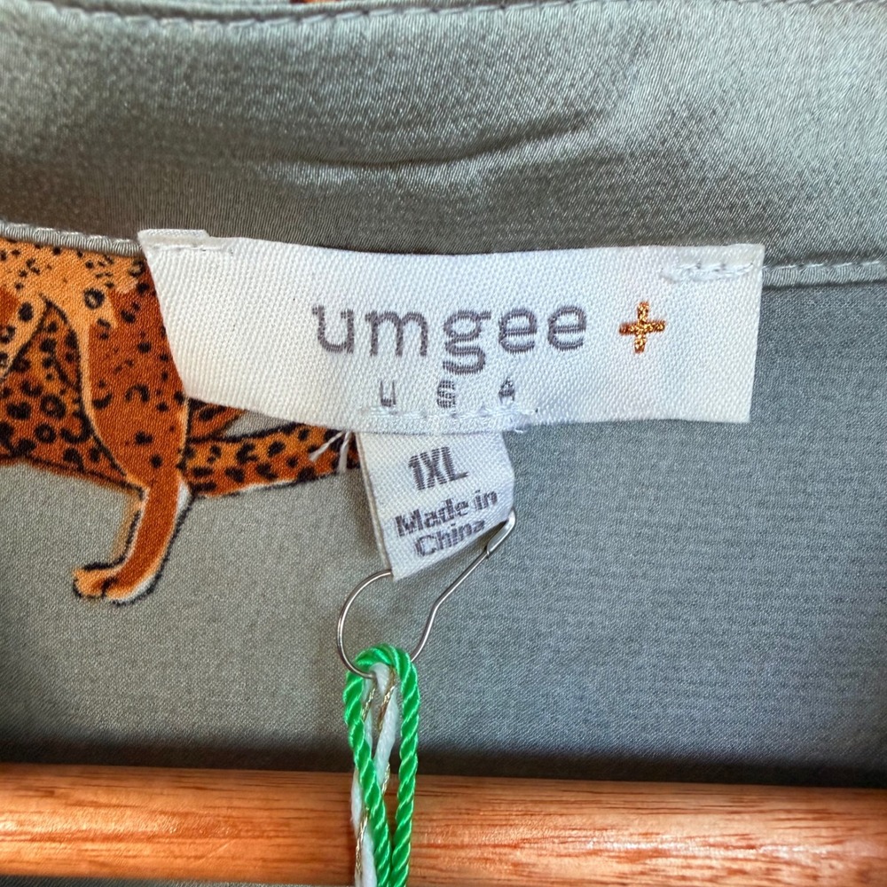 Umgee Plus Leopard Print Shirt Sage Green Satin Blouse 1XL Eclectic Safari Chic - Picture 5 of 11